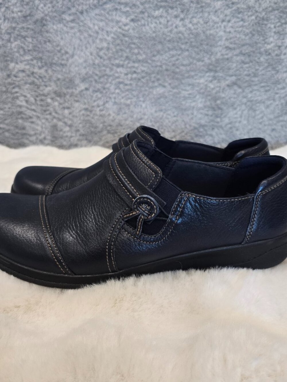 Clarks Collection Cheyn Madi Slip On Loafer Navy Blue Leather Women's Size 12